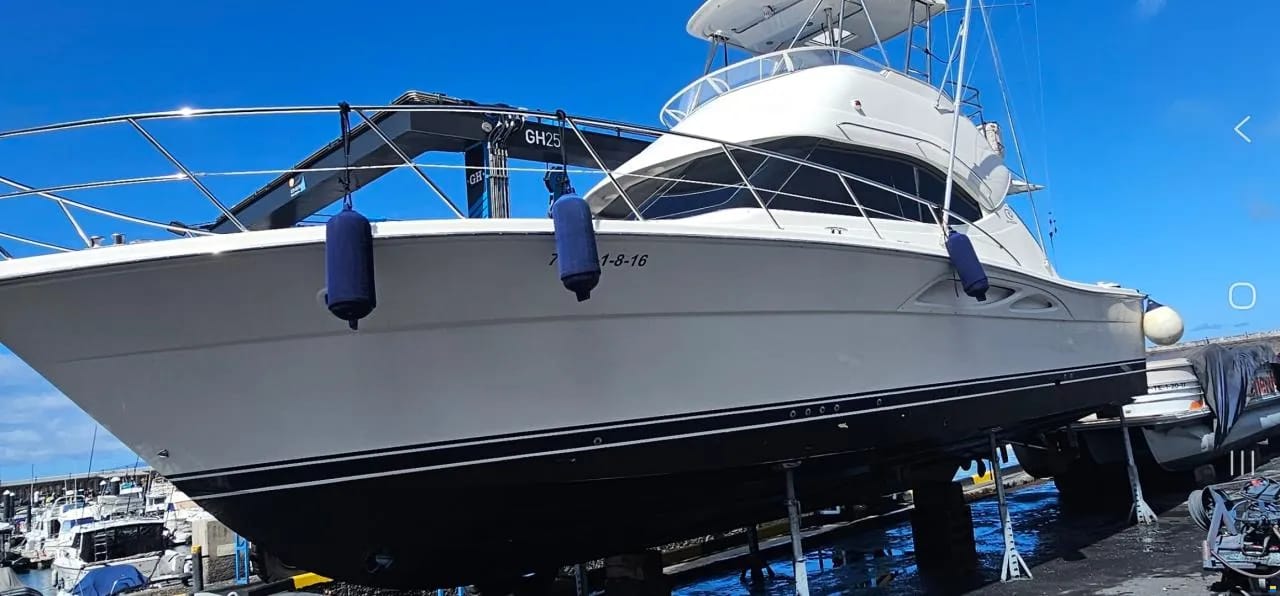 Riviera 37 Flybridge año 2007